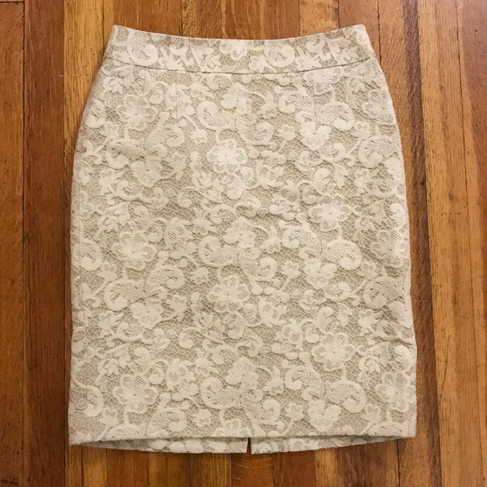 Banana Republic brocade lace pattern pencil skirt